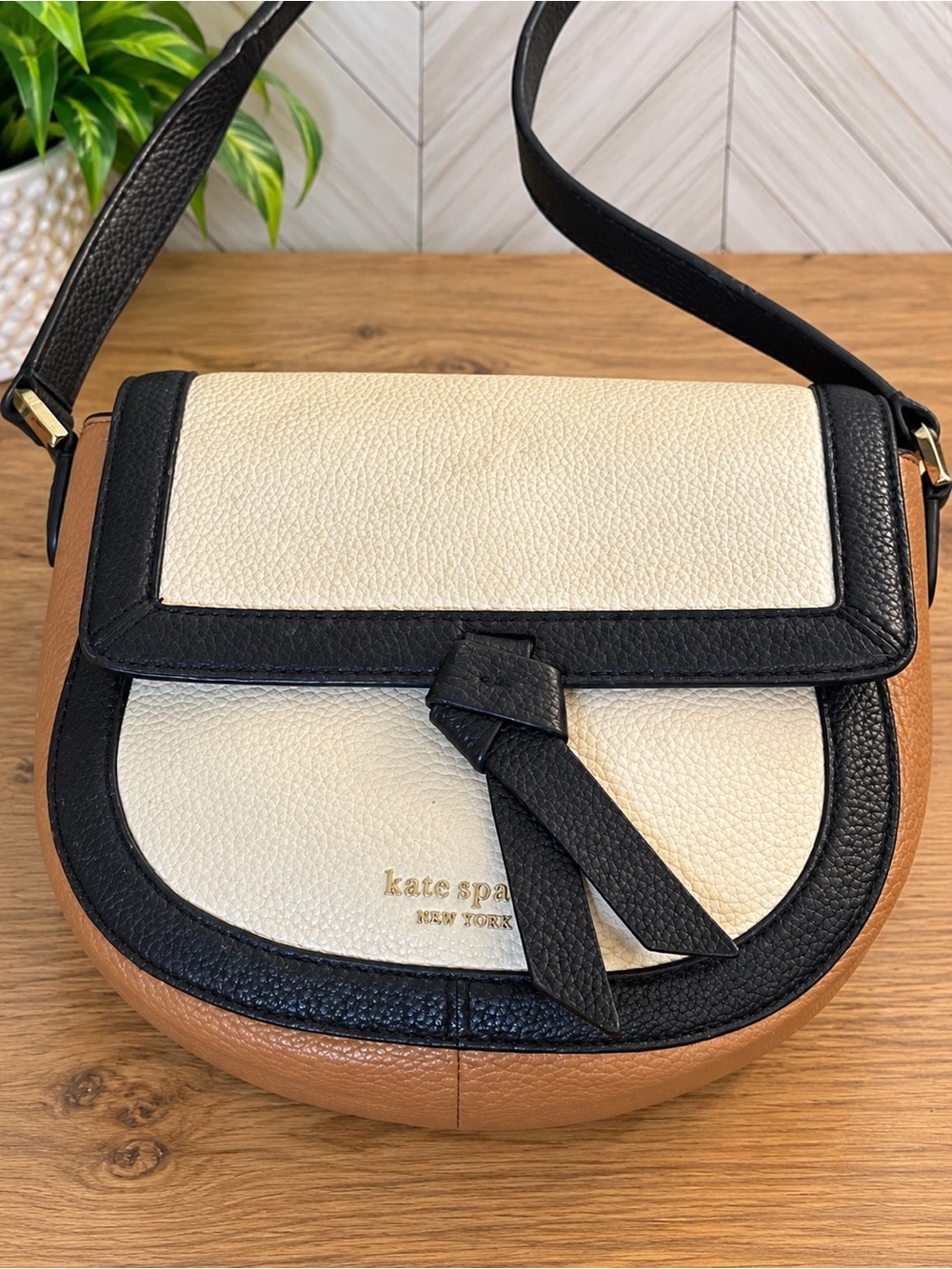KATE SPADE NEW YORK Knott Colorblock Pebbled Leather Saddle Crossbody